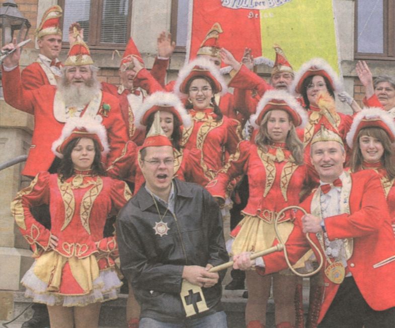 Schl&uuml;ssel&uuml;bergabe